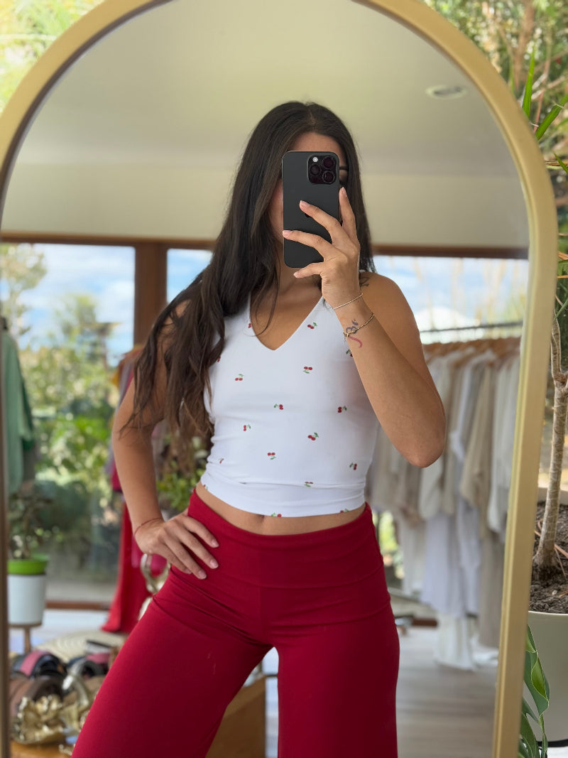 Top Valerie Cerezas