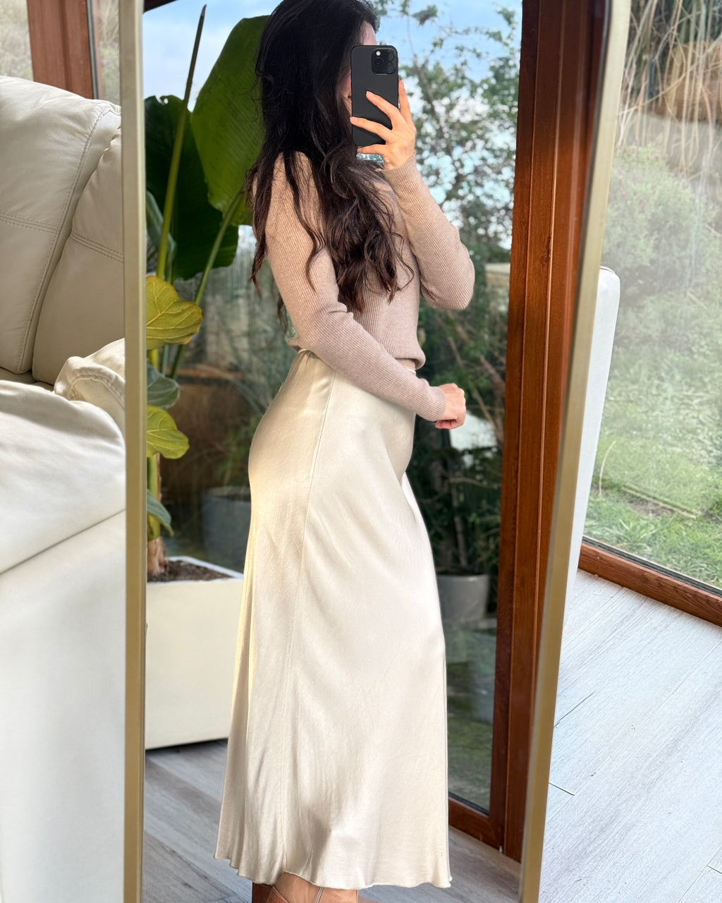 Falda Midi Satín