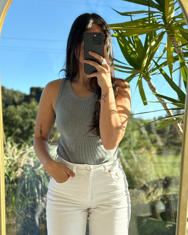 Polera Clásica Adela