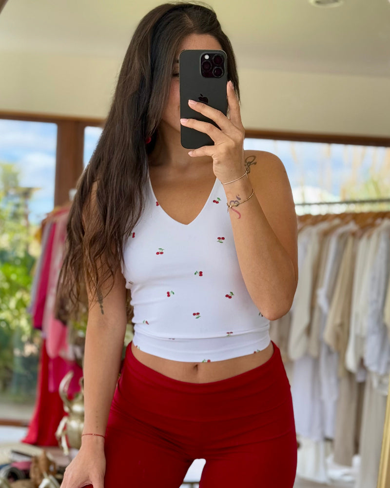 Top Valerie Cerezas